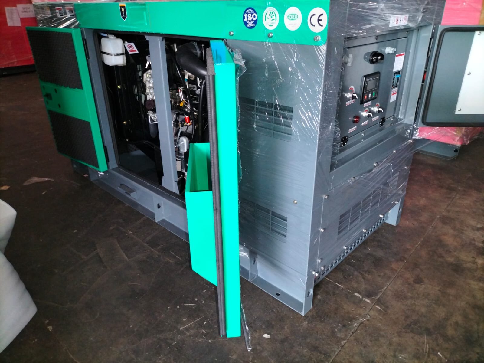 Genset 25 kVA Silent Super Senyap